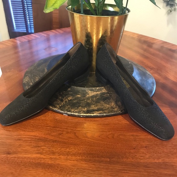 Salvator Ferragamo - Picture 2 of 11